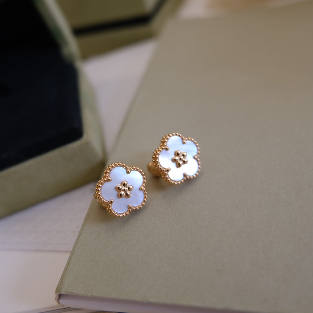[Eterna Jewels]LUCKY PINK GOLD WHITE MOP EARRINGS