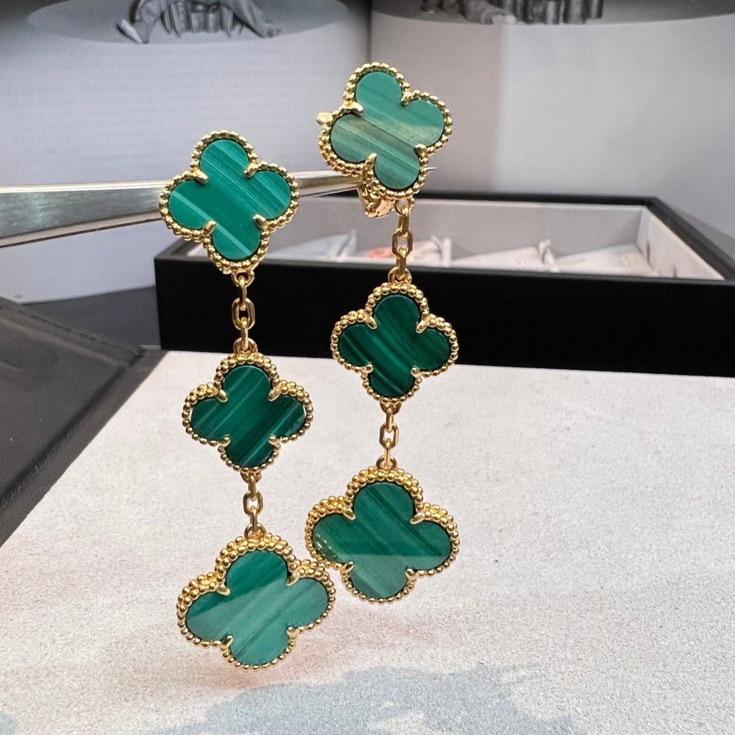 [Eterna Jewels]CLOVER MALACHITE 3 MOTIFS GOLD