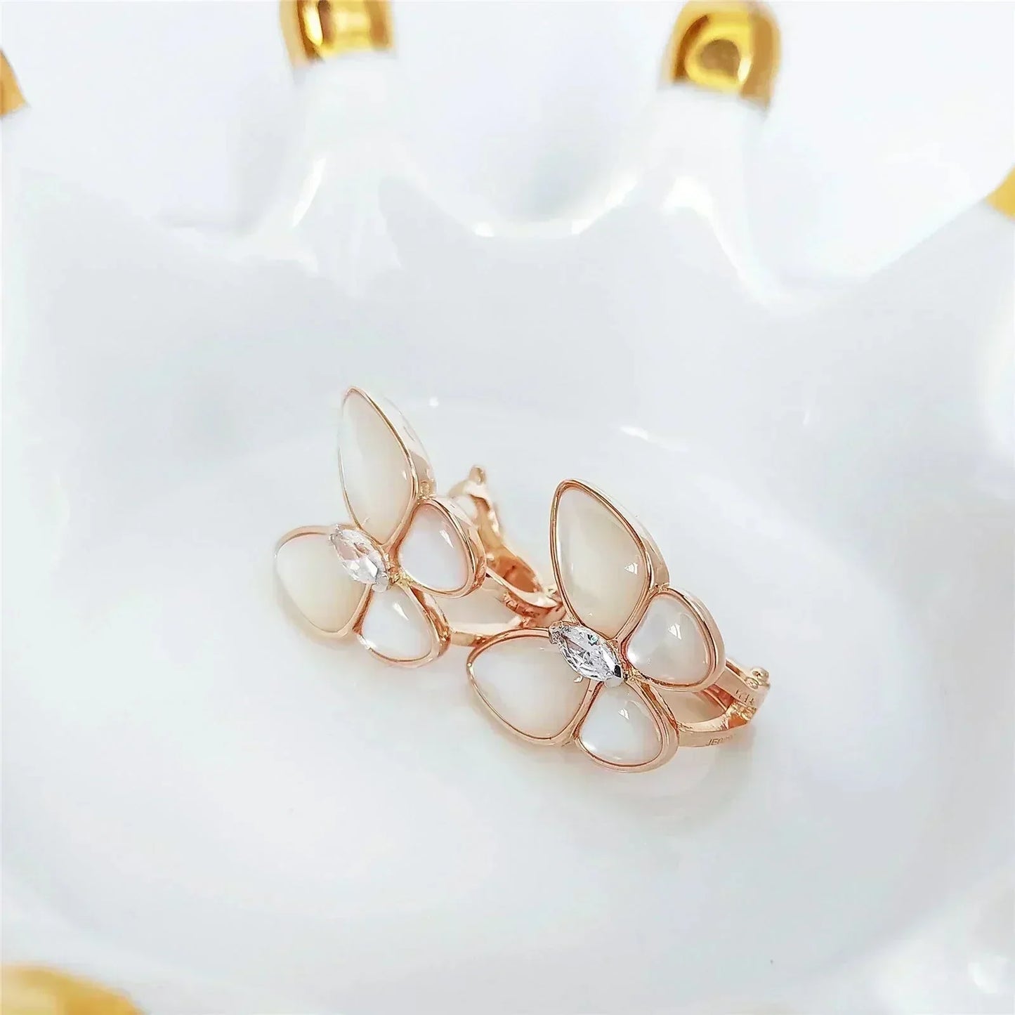 [Eterna Jewels]BUTTERFLY MOP DIAMOND EARRINGS