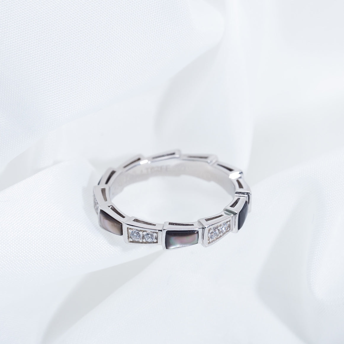 [Eterna Jewels]SERPENTI RING SILVER  DIAMOND BLACK MOP 3MM