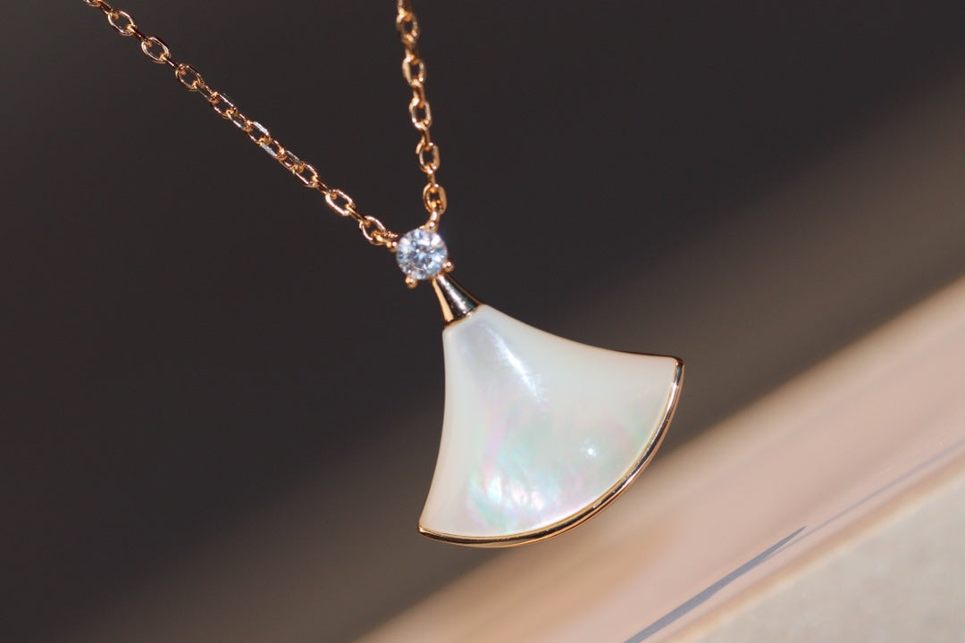 [Eterna Jewels]DREAM NECKLACE WHITE MOP PINK GOLD 1 DIAMOND