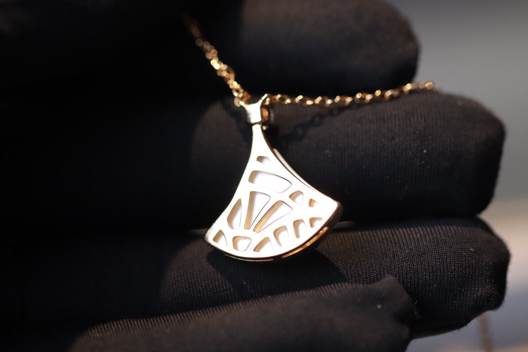 [Eterna Jewels]DREAM NECKLACE WHITE MOP PINK GOLD 1 DIAMOND