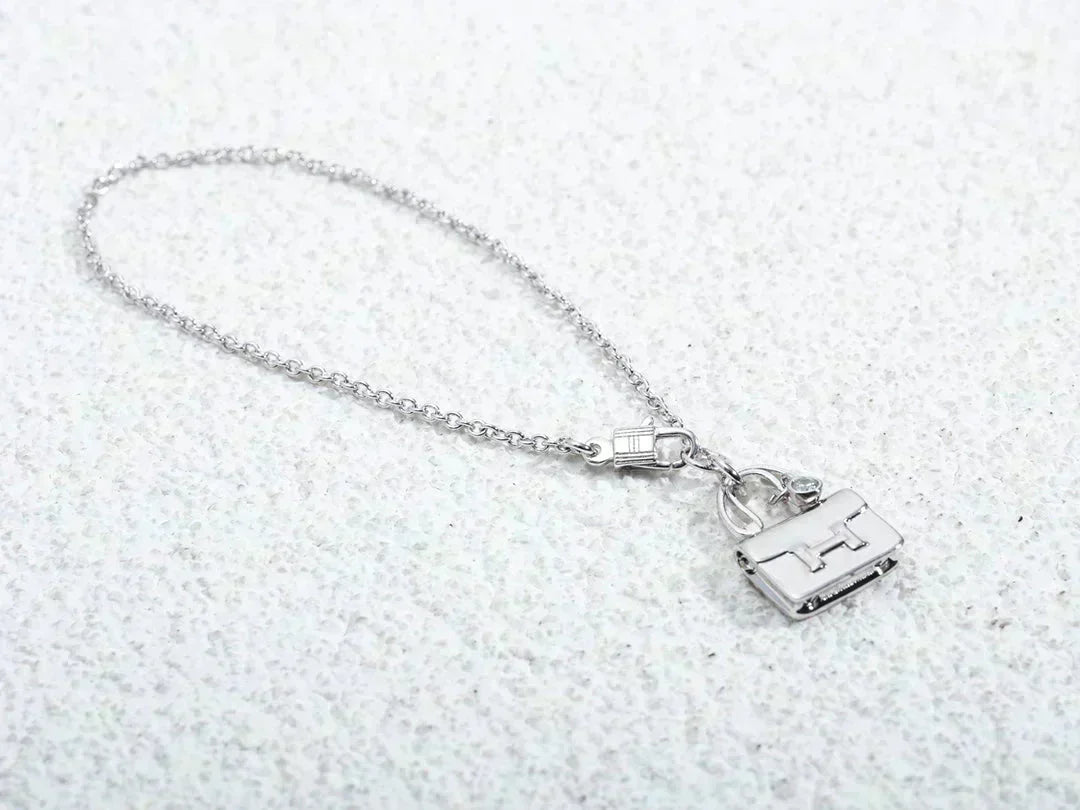 [Eterna Jewels]AMULETTE PEDANT SILVER NECKLACE