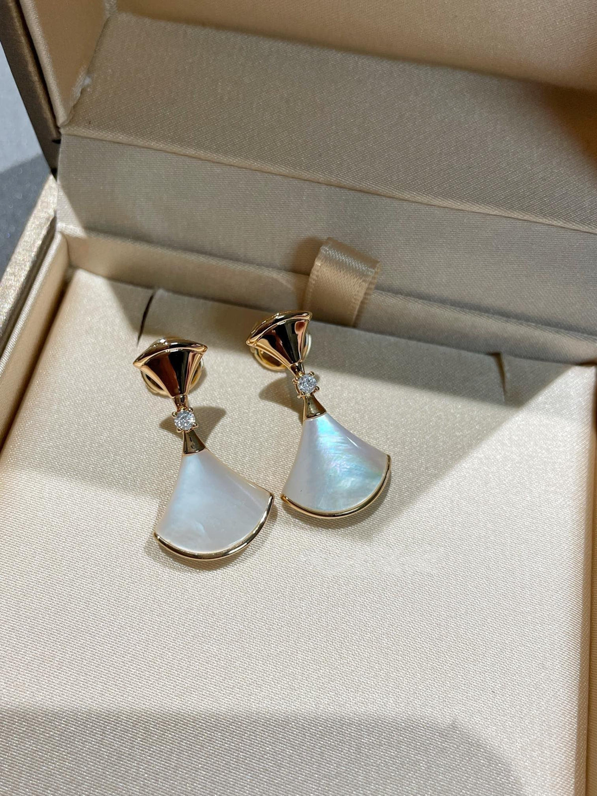 [Eterna Jewels]DREAM MOP 1 DIAMOND EARRINGS