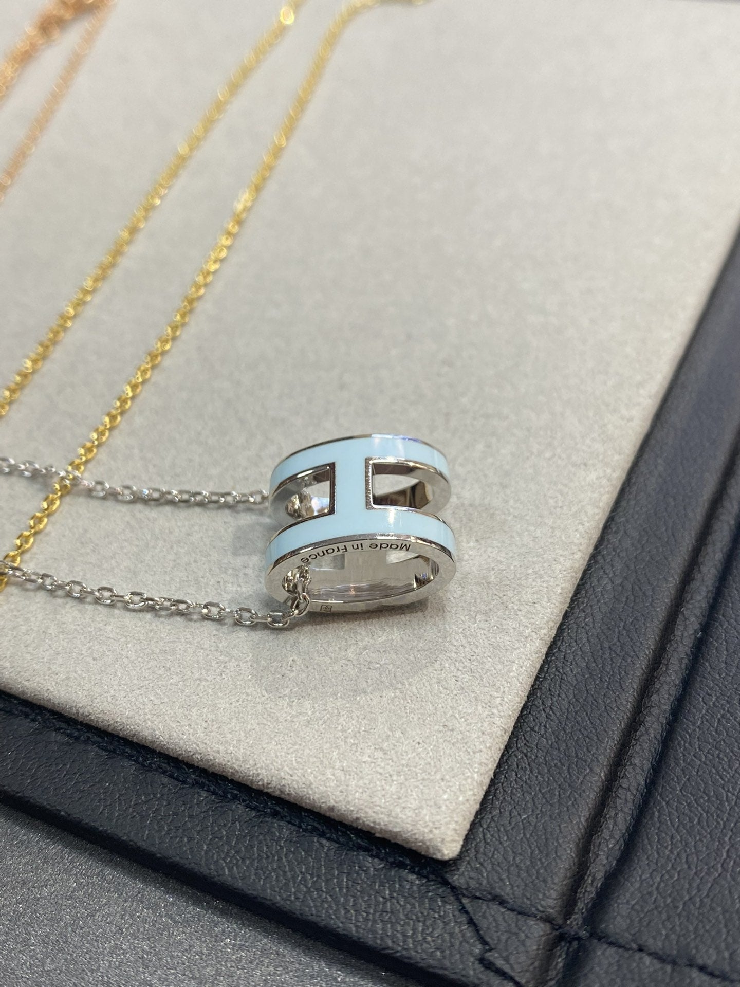 [Eterna Jewels]POP H LIGHT BLUE NECKLACE