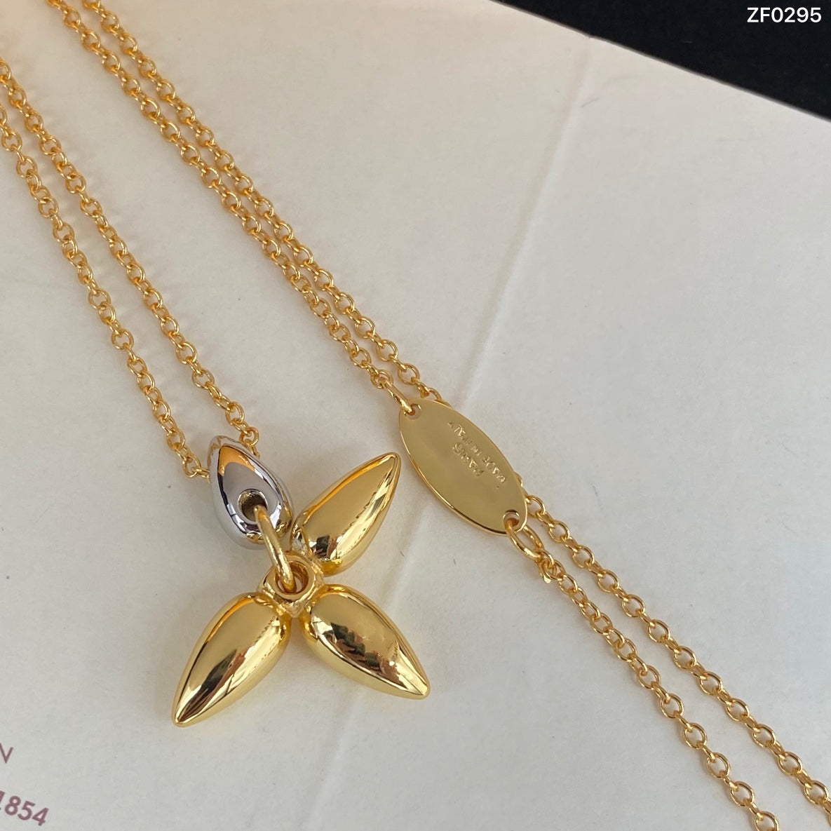 [Eterna Jewels]LOUISETTE PEDANT GOLD NECKLACE