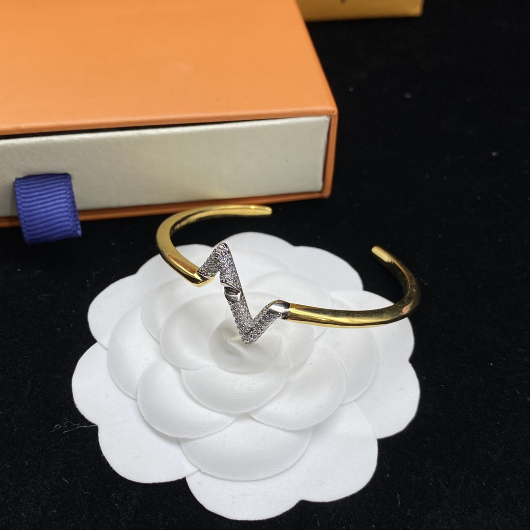 [Eterna Jewels]VOLTE UPSITE DOWN DIAMOND GOLD OPEN BRACELET