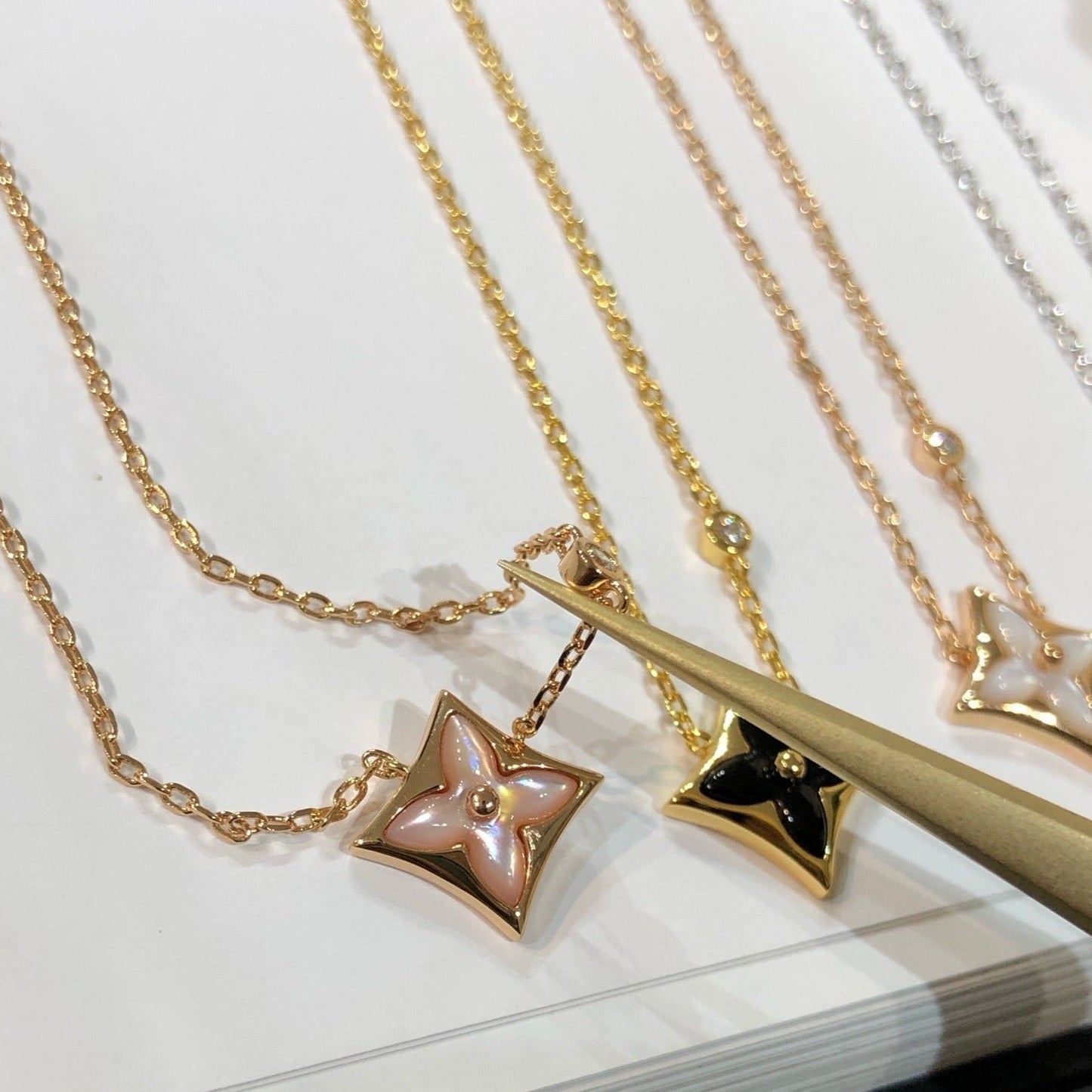 [Eterna Jewels]STAR BLACK MOP NECKLACE