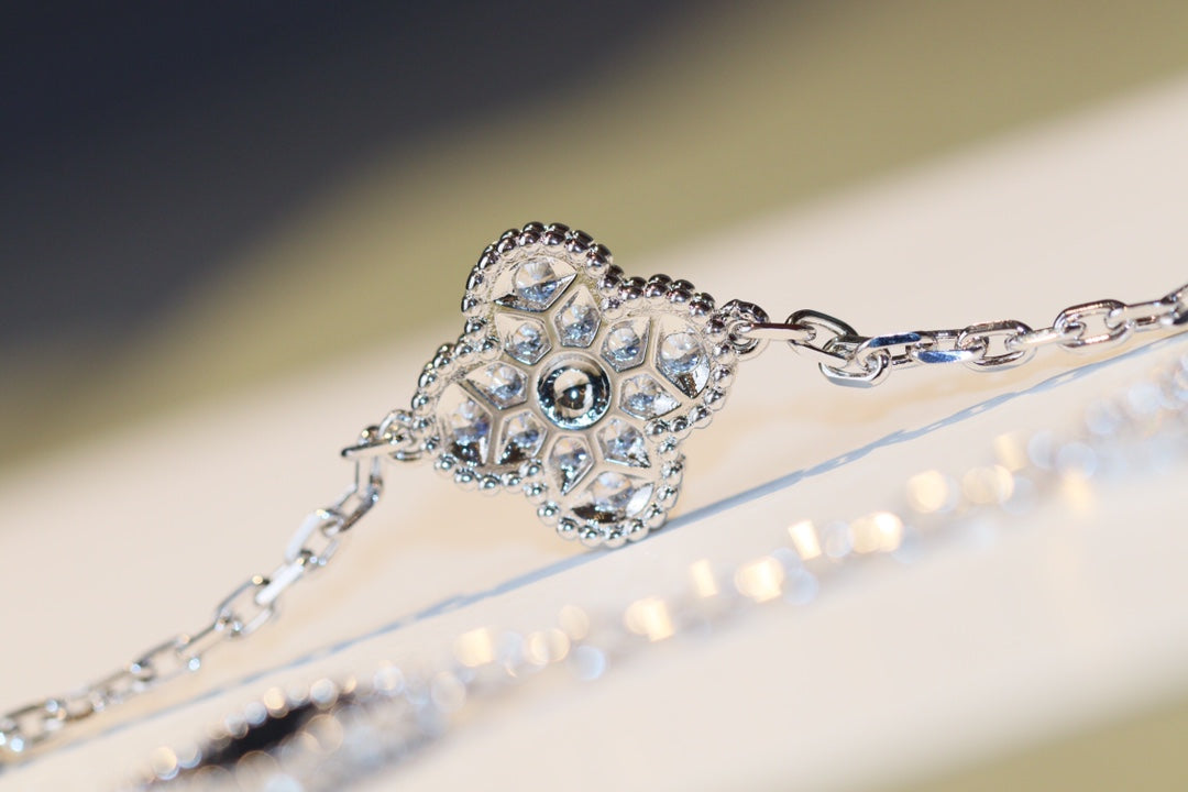 [Eterna Jewels]CLOVER 20 MOTIFS ONYX DIAMOND SILVER