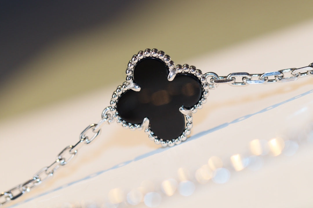 [Eterna Jewels]CLOVER 20 MOTIFS ONYX DIAMOND SILVER