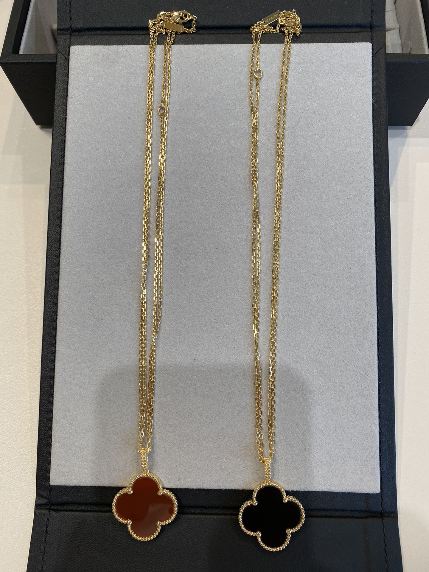 [Eterna Jewels]CLOVER 25MM NECKLACE GOLD CARNELIAN