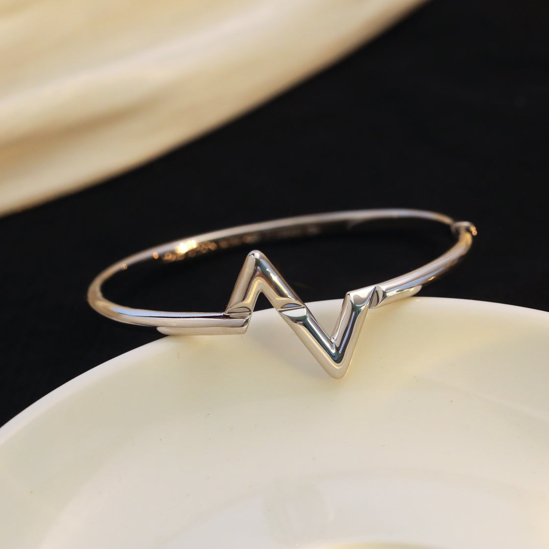 [Eterna Jewels]VOLTE UPSITE DOWN BRACELET