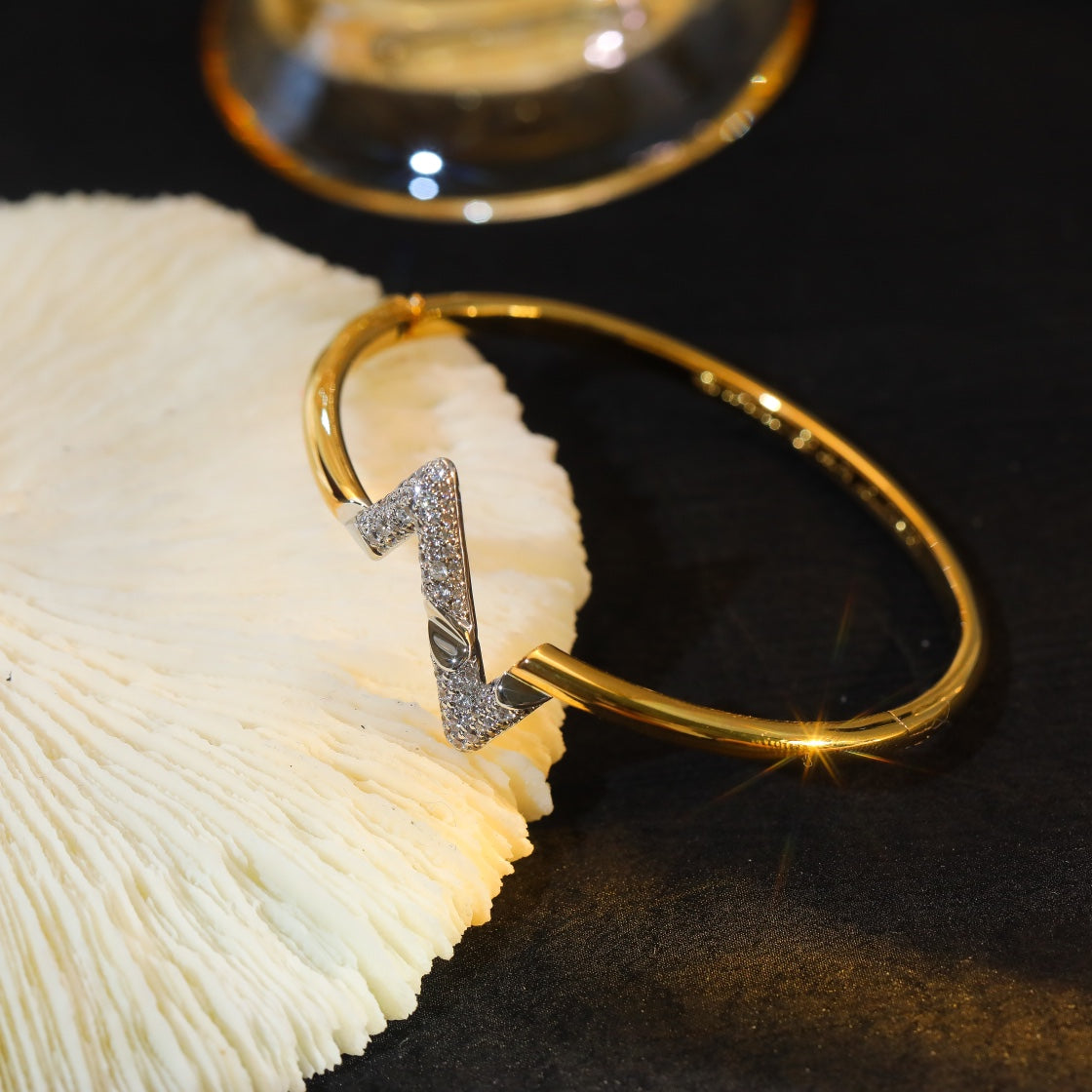 [Eterna Jewels]VOLTE UPSITE DOWN GOLD DIAMOND BRACELET