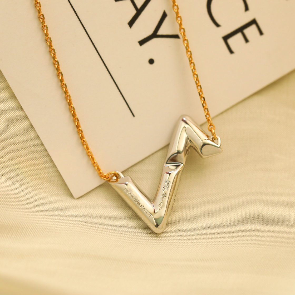 [Eterna Jewels]VOLT SILVER DIAMOND PEDANT NECKLACE