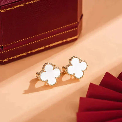 [Eterna Jewels]CLOVER MEDIUM 1 MOTIFS  WHITE MOP STUD EARRINGS