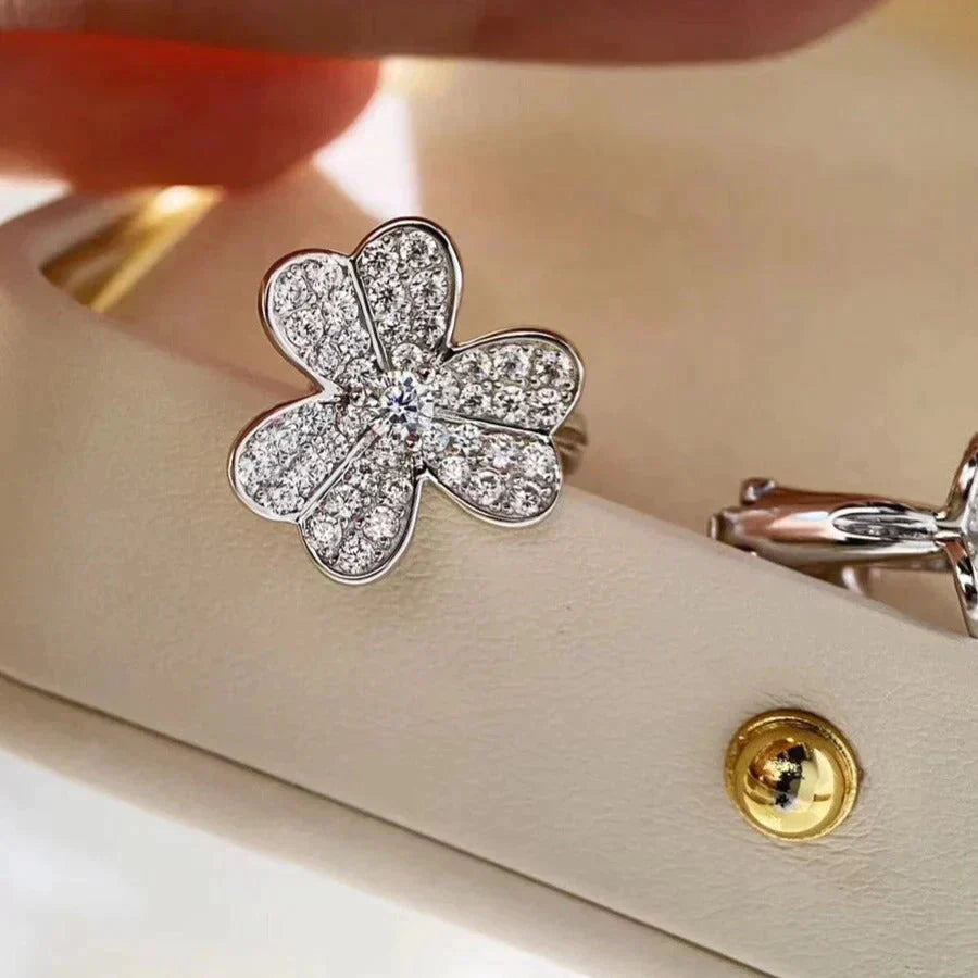 [Eterna Jewels]CLOVER COMOS DIAMOND EARRINGS SILVER