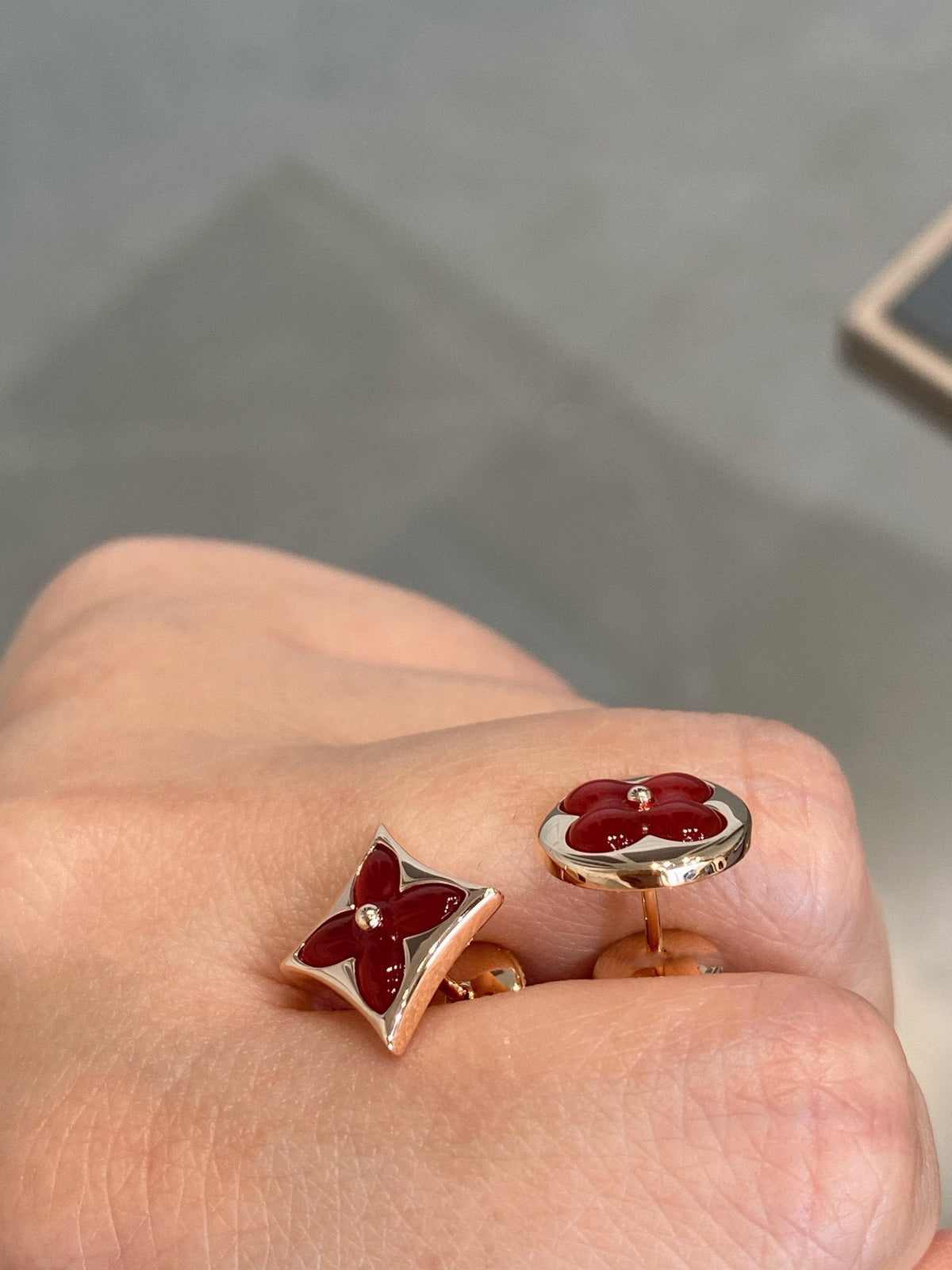 [Eterna Jewels]STAR AND SUN PINK GOLD CARNELIAN STUD EARRINGS