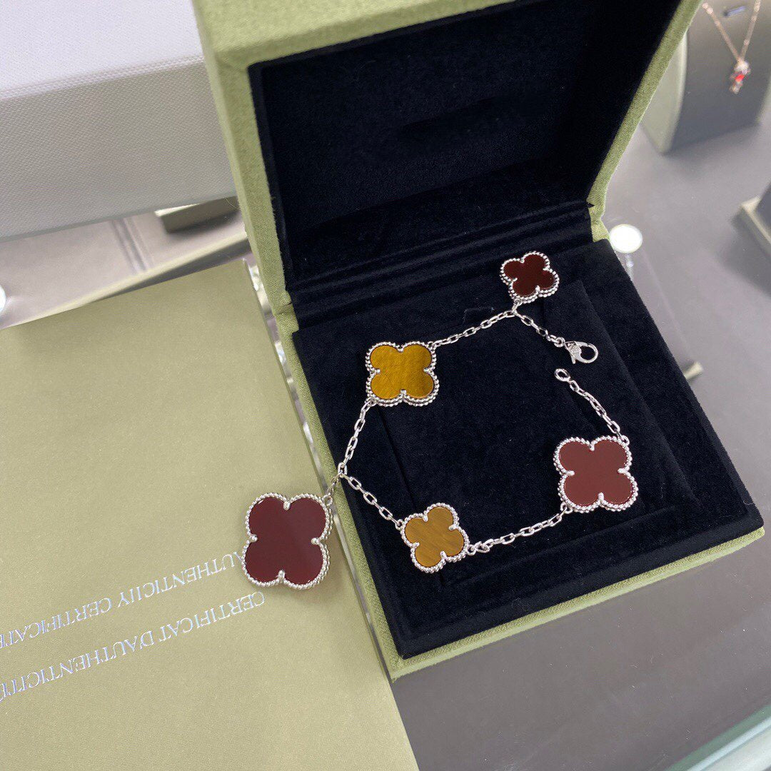 [Eterna Jewels]CLOVER 5 MOTIFS SIVLER CARNELIAN TIGER EYE BRACELET