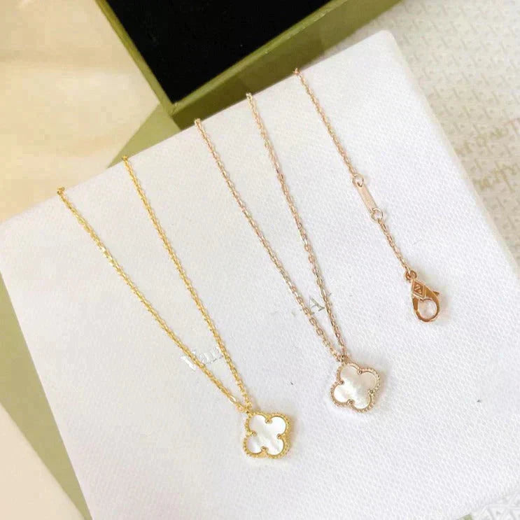 [Eterna Jewels]CLOVER MINI 9.5MM WHITE MOTHER-OF-PEARL NECKLACE