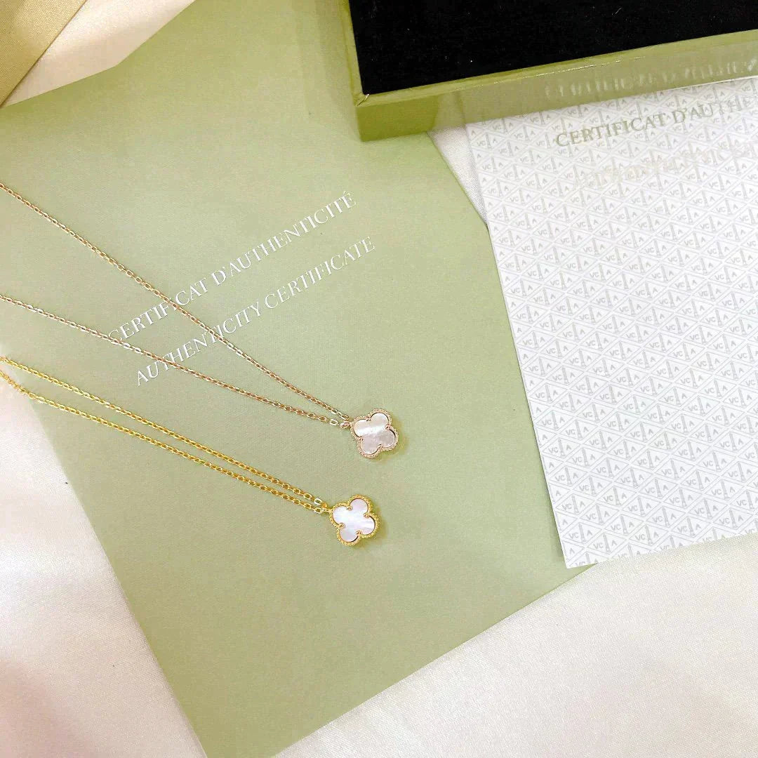 [Eterna Jewels]CLOVER MINI 9.5MM WHITE MOTHER-OF-PEARL NECKLACE