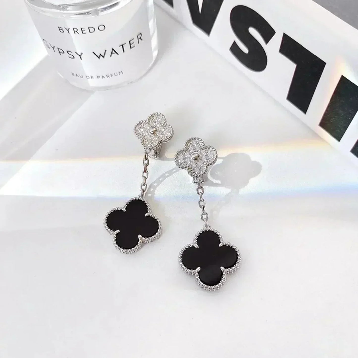 [Eterna Jewels]CLOVER 2 MOTIFS  DIAMOND ONYX EARRINGS SILVER