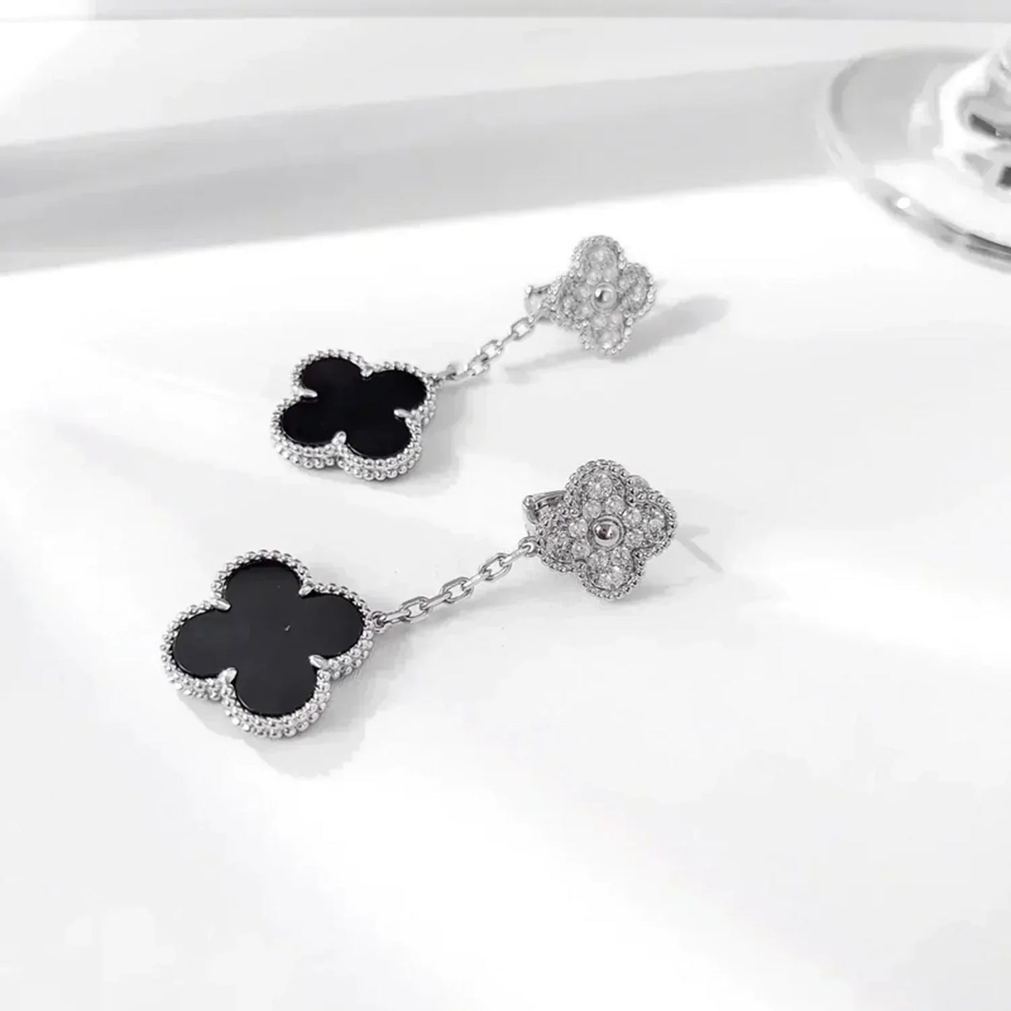 [Eterna Jewels]CLOVER 2 MOTIFS  DIAMOND ONYX EARRINGS SILVER