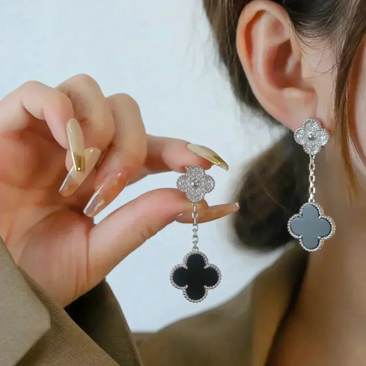 [Eterna Jewels]CLOVER 2 MOTIFS  DIAMOND ONYX EARRINGS SILVER