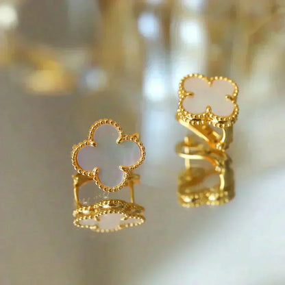 [Eterna Jewels]CLOVER MEDIUM 1 MOTIFS  WHITE MOP STUD EARRINGS