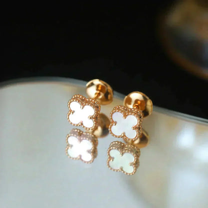 [Eterna Jewels]CLOVER MINI 9.5MM WHITE MOP EARRINGS