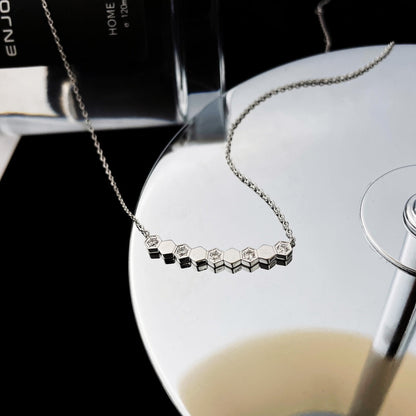 [Eterna Jewels]BEE MY LOVE DIAMOND NECKLACE