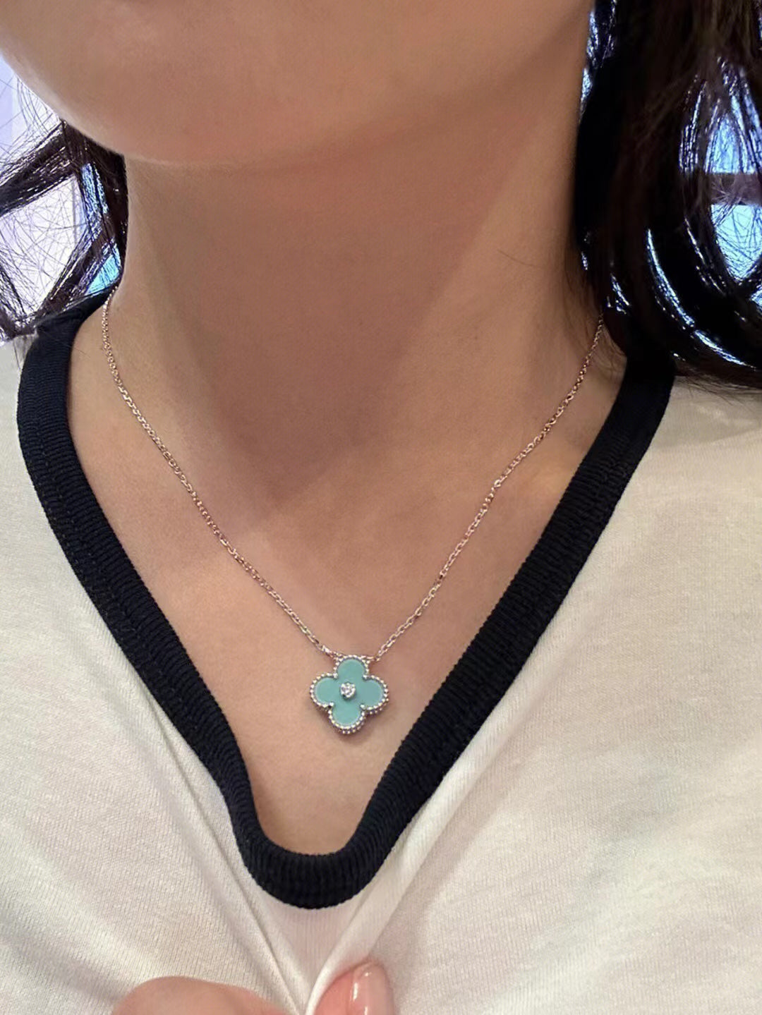 [Eterna Jewels]CLOVER 1 DIAMOND LIGHT BLUE SILVER NECKLACE