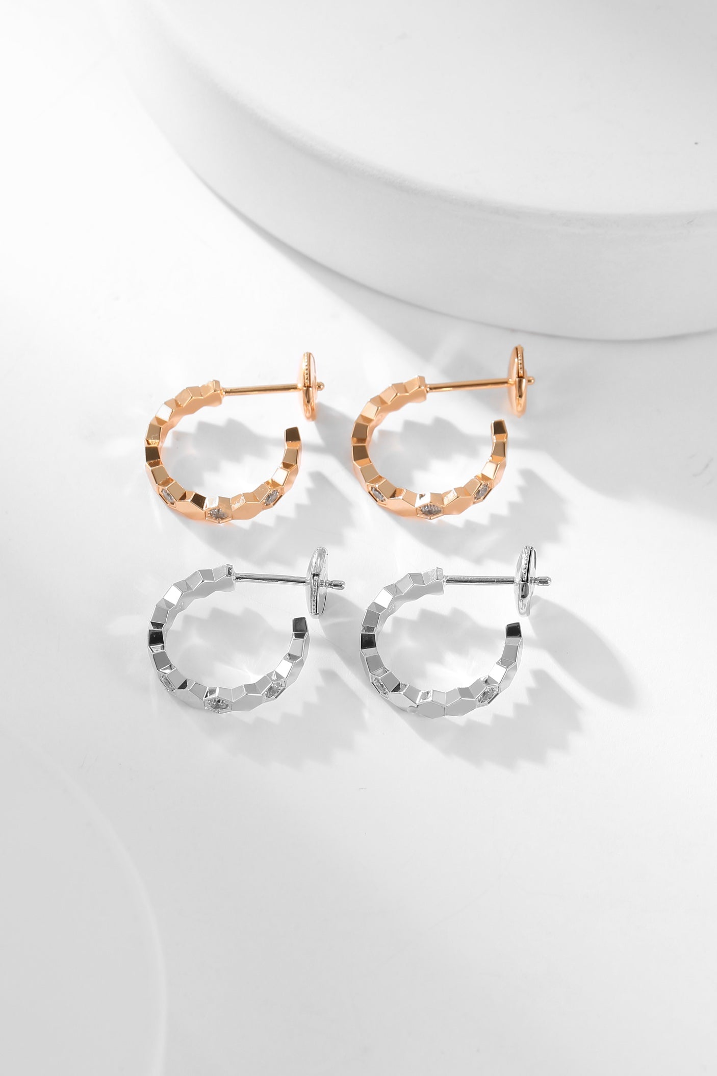 [Eterna Jewels]BEE LOVE DIAMOND HOOP EARRINGS