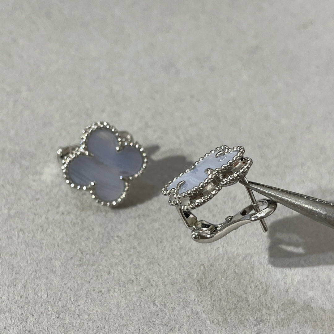 [Eterna Jewels]CLOVER CHALCEDONY SILVER STUD EARRINGS