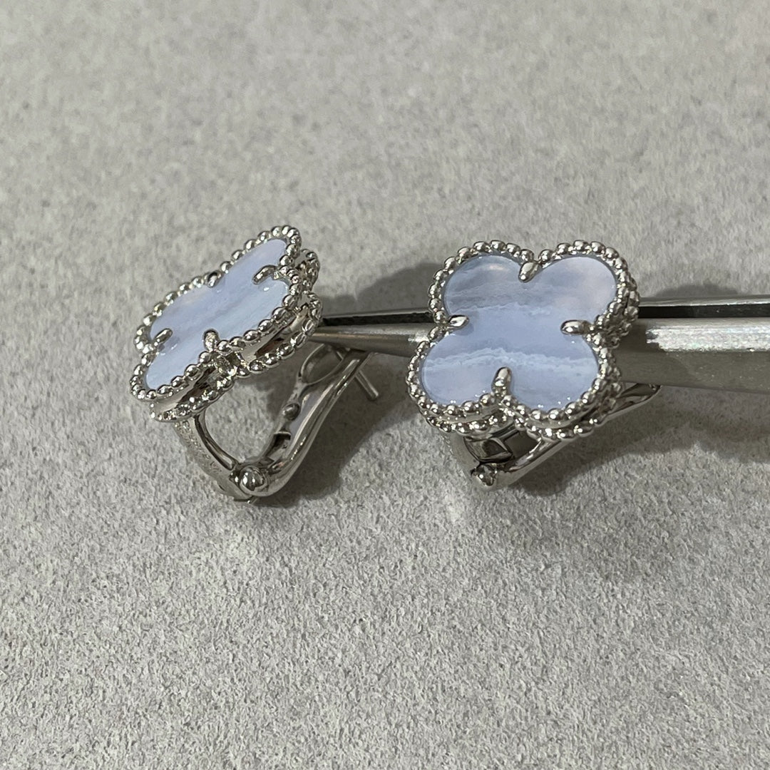 [Eterna Jewels]CLOVER CHALCEDONY SILVER STUD EARRINGS