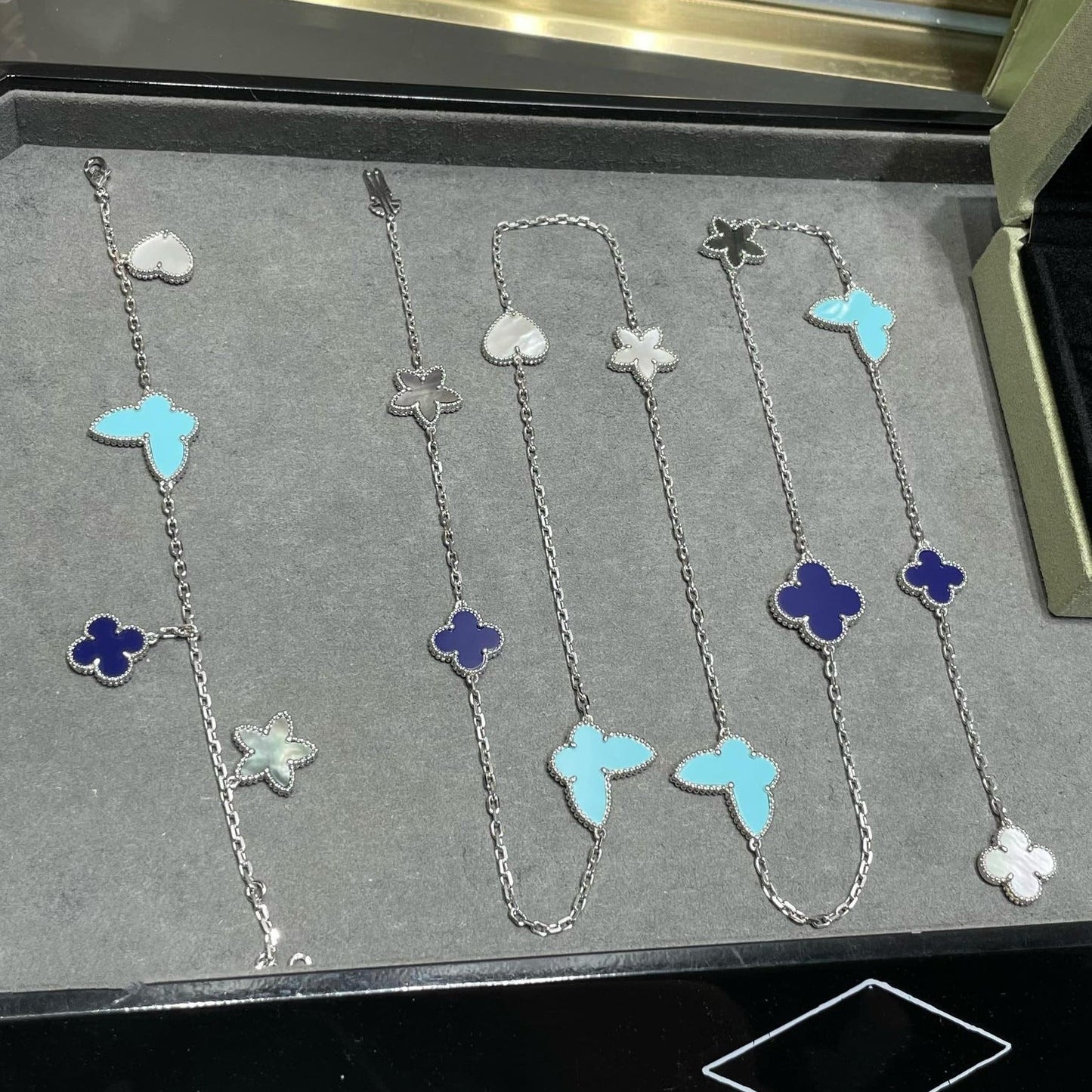 [Eterna Jewels]LUCKY CLOVER SILVER 11 MOTIF NECKLACE