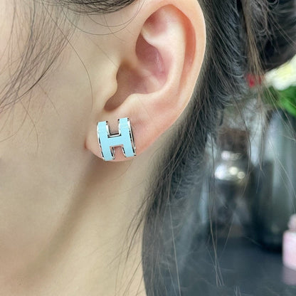 [Eterna Jewels]POP H SKY BLUE STUD EARRINGS