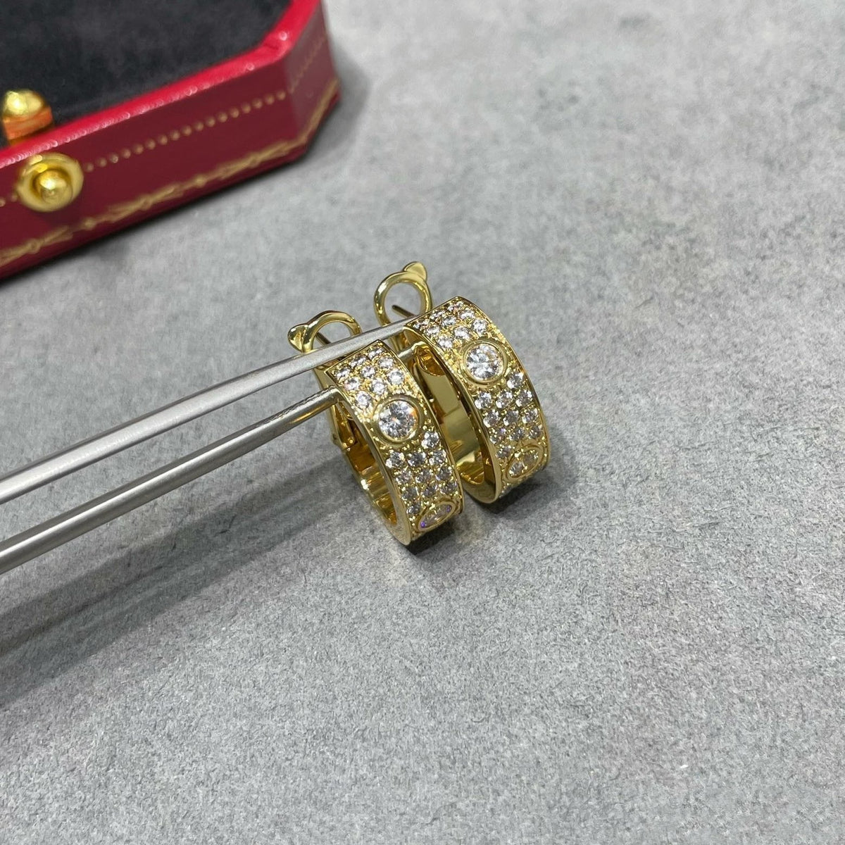 [Eterna Jewels]LOVE 5.5MM DIAMOND PAVED EARRINGS