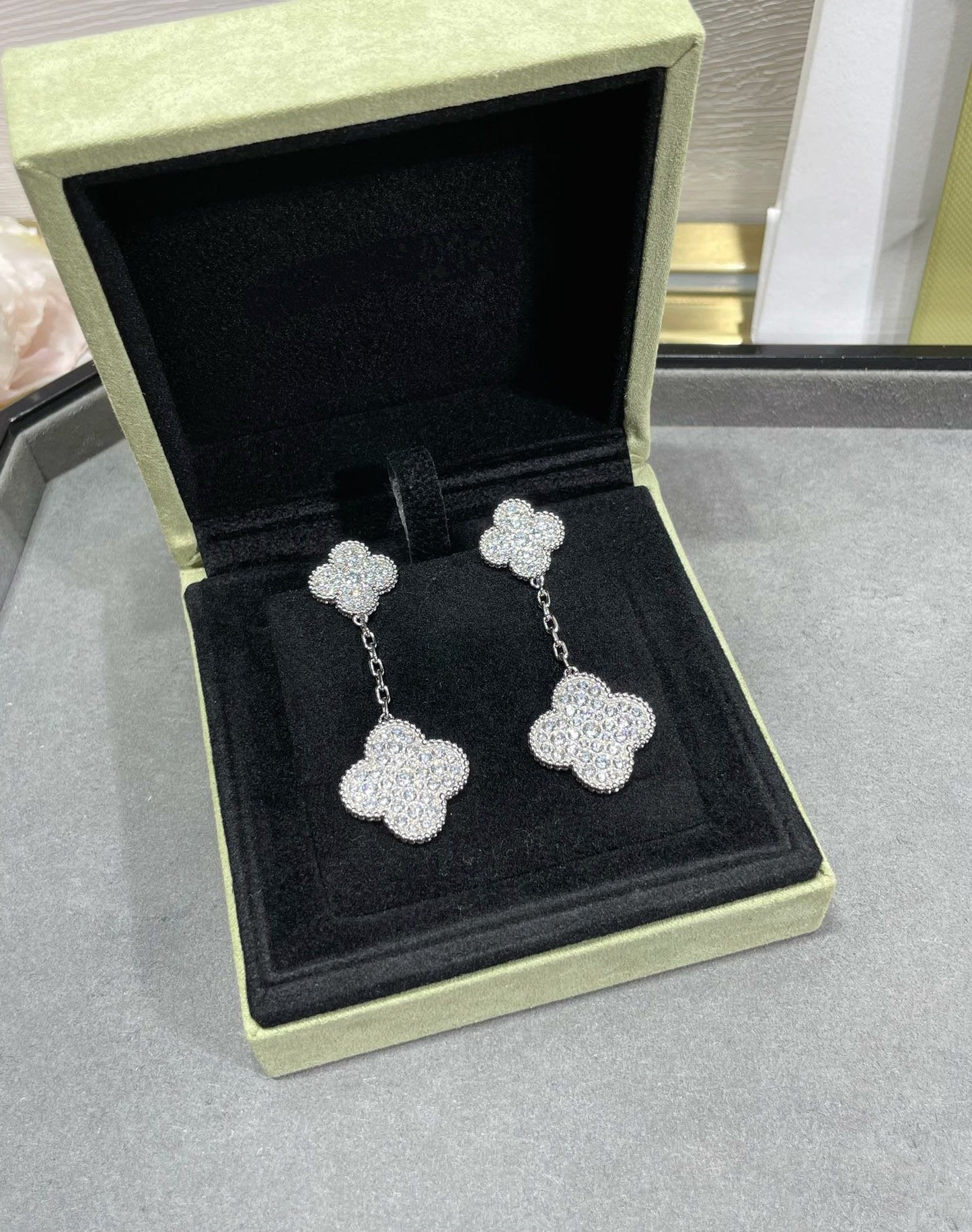 [Eterna Jewels]CLOVER 2 MOTIFS DIAMOND PAVED SILVER EARRINGS