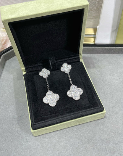 [Eterna Jewels]CLOVER 2 MOTIFS DIAMOND PAVED SILVER EARRINGS