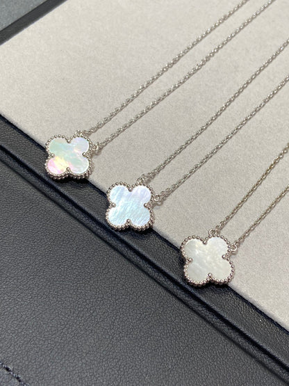 [Eterna Jewels]CLOVER MEDIUM SILVER WHITE MOP NECKLACE