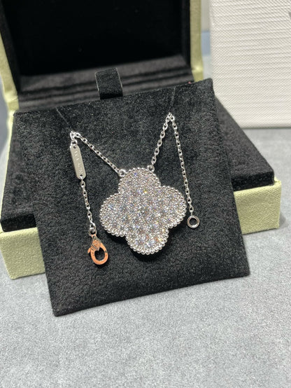 [Eterna Jewels]CLOVER 25MM LARGE PENDANT DIAMOND PAVED SILVER NECKLACE