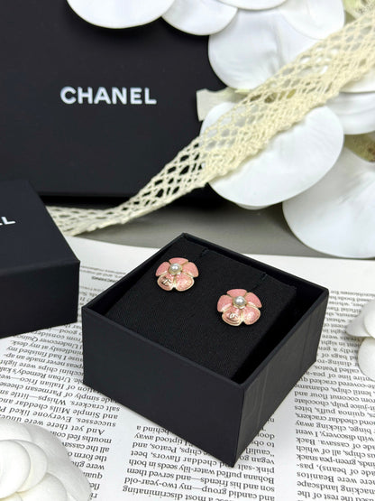 [Eterna Jewels]26C Pink Camellia Pearl Enamel Stud Earrings
