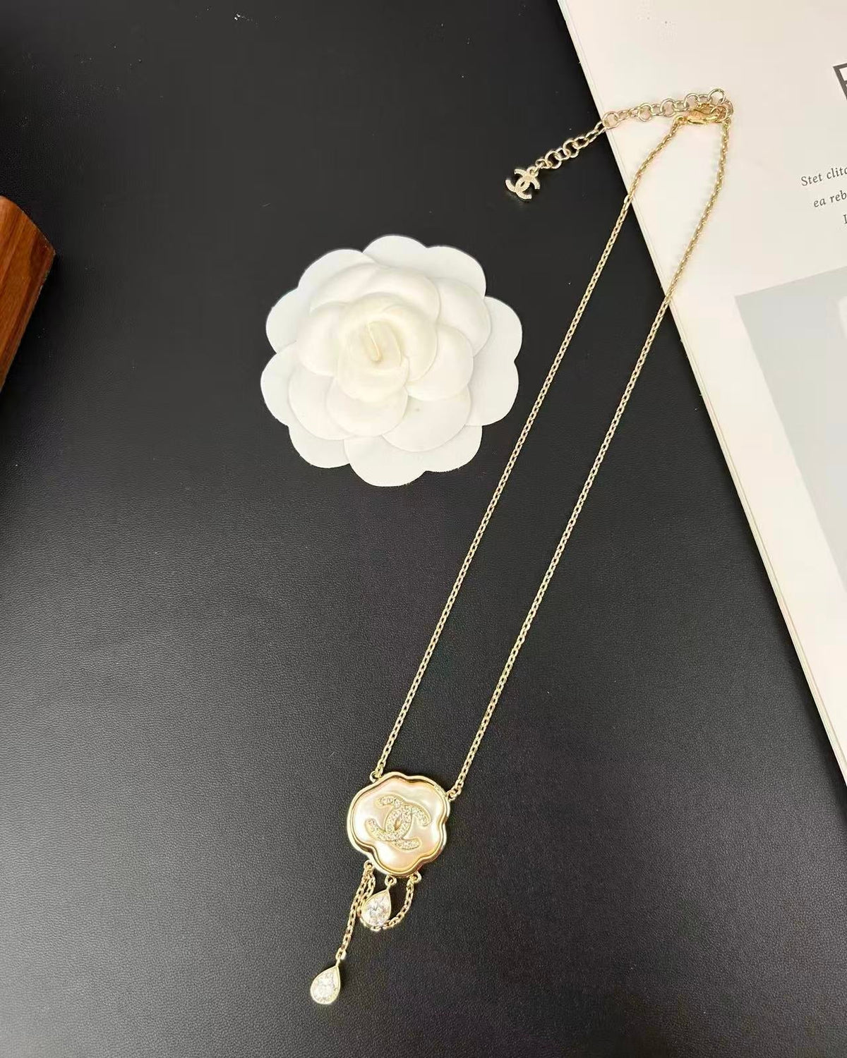 [Eterna Jewels]Cloud Pearl Mother-of-Pearl Diamond Chain Pendant Necklace