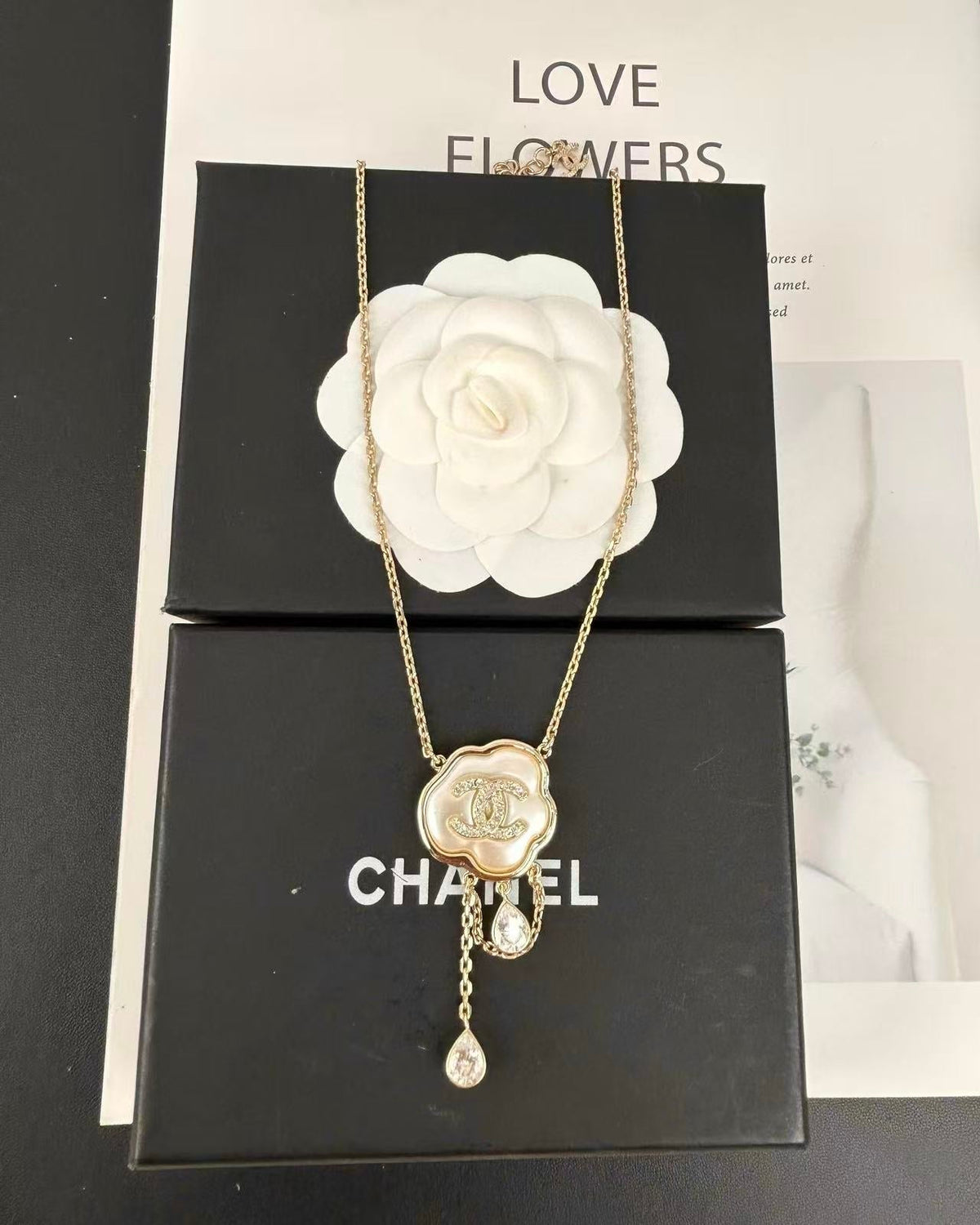 [Eterna Jewels]Cloud Pearl Mother-of-Pearl Diamond Chain Pendant Necklace
