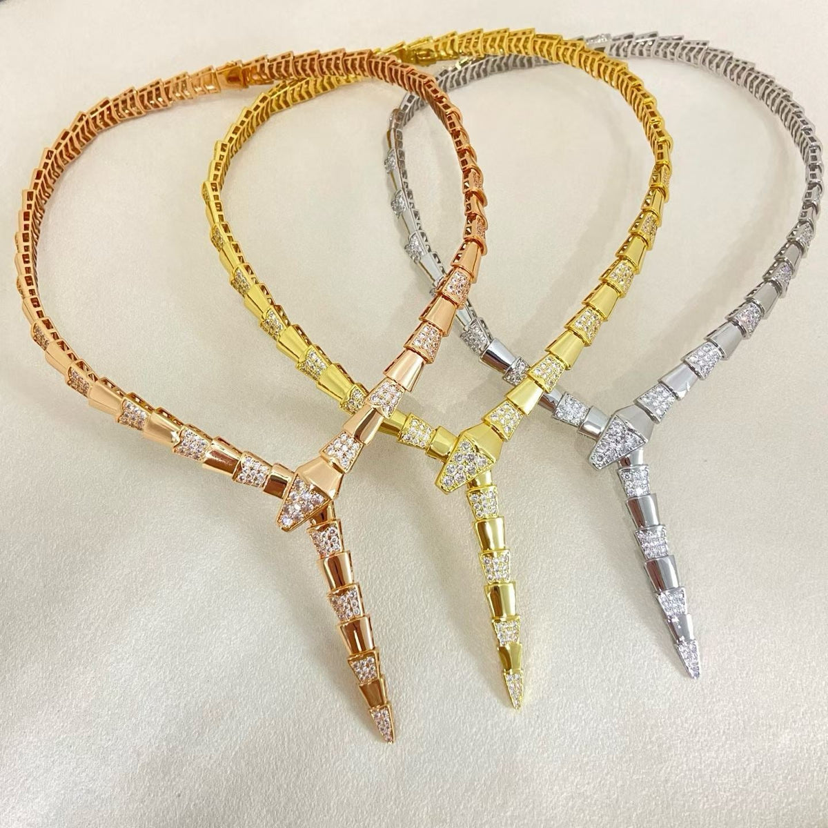 [Eterna Jewels]NEW WIDE BAND INLAID DIAMOND SNAKE NECKLACE