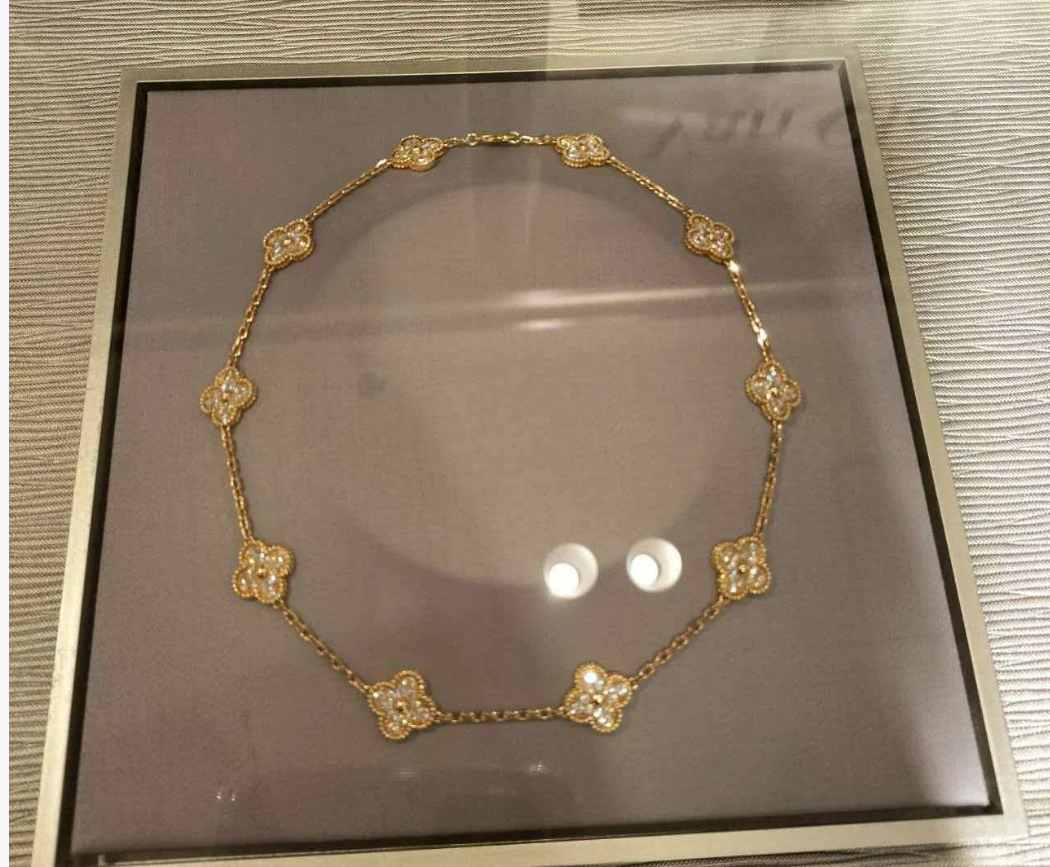 [Eterna Jewels Jewelry]CLOVER 10 MOTIFS  Gold Diamond  NECKLACE