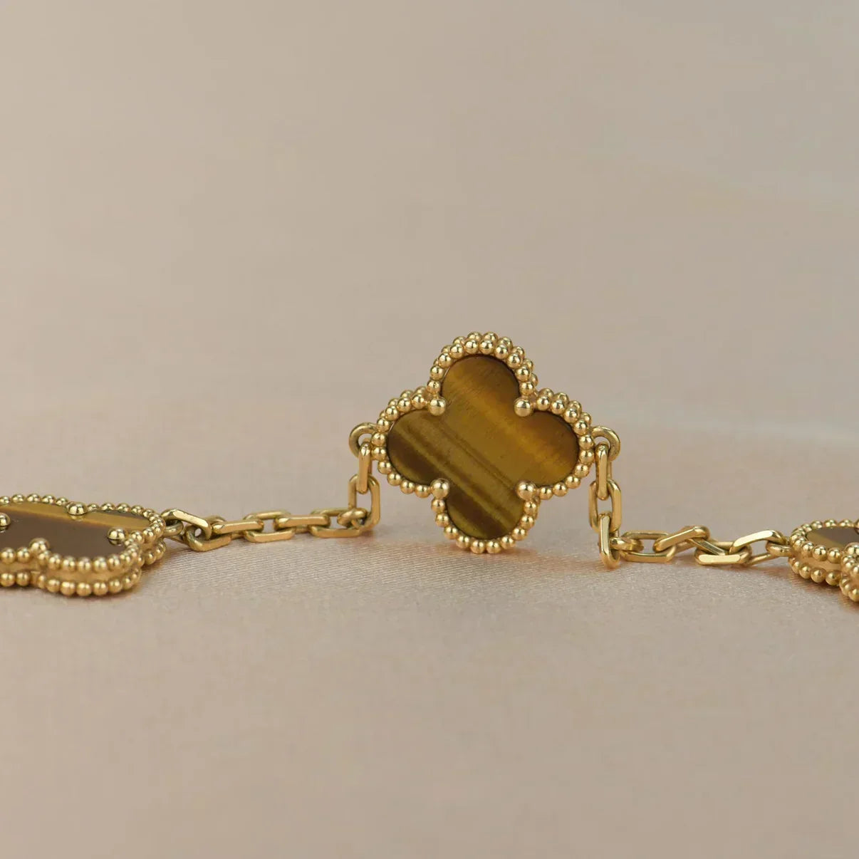 [Eterna Jewels] CLOVER 5 MOTIFS TIGER EYE BRACELET COLLECTION