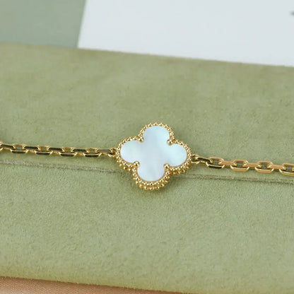 [Eterna Jewels]CLOVER WHITE PEARL MOP 5 MOTIF BRACELET COLLECTION