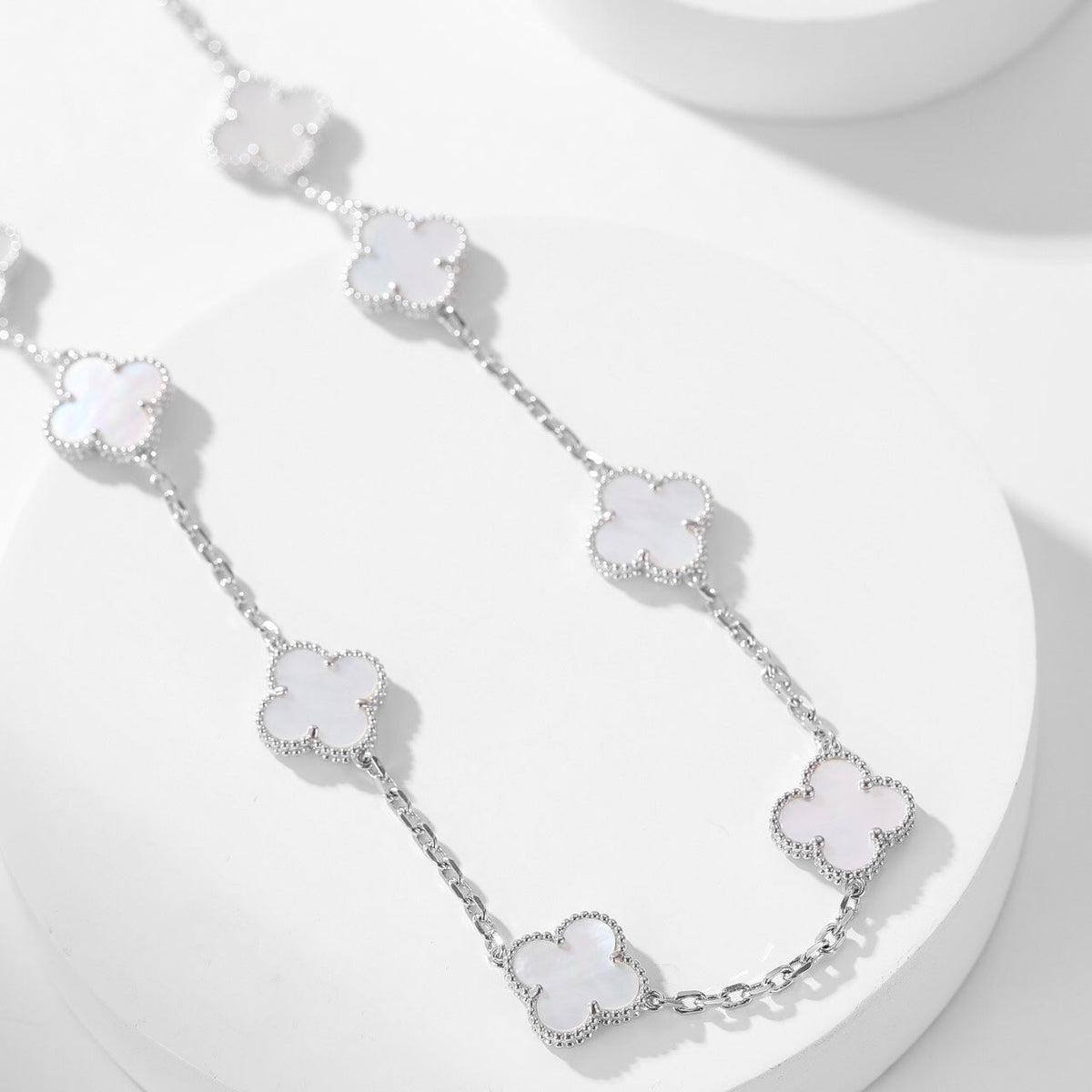 [Eterna Jewels]CLOVER 10 MOTIFS WHITE MOTHER OF PEARL NECKLACE
