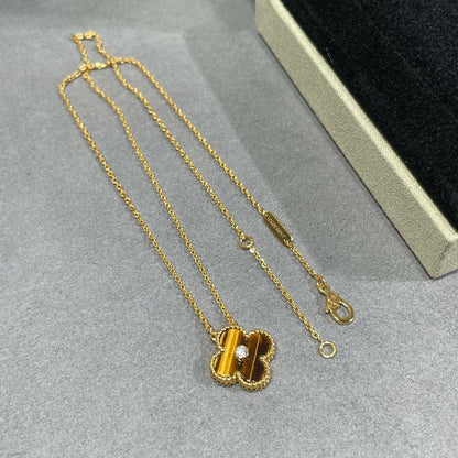 [Eterna Jewels]CLOVER 15MM DIAMOND AND YELLOW TIGER'S EYE AGATE necklace